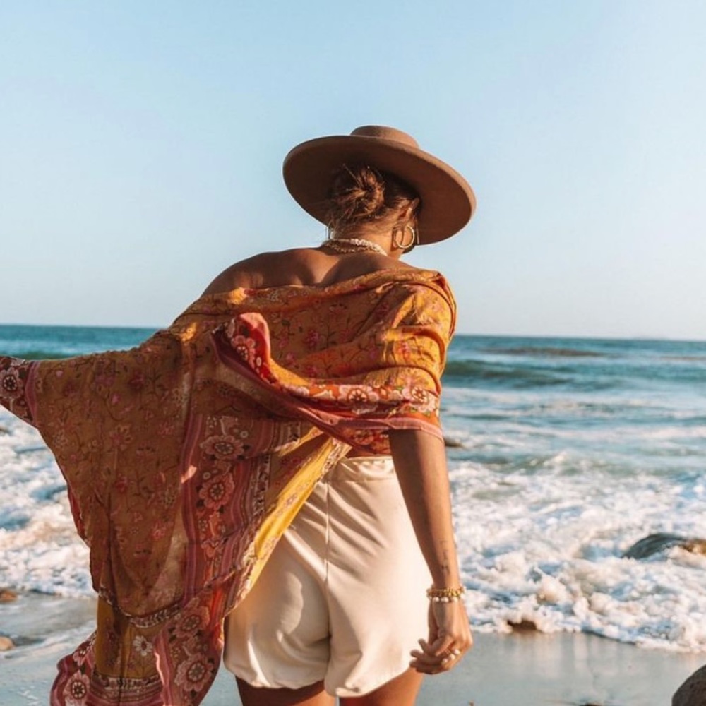 Sunny Days Vintage Style Short Kimono Coverup Wrap